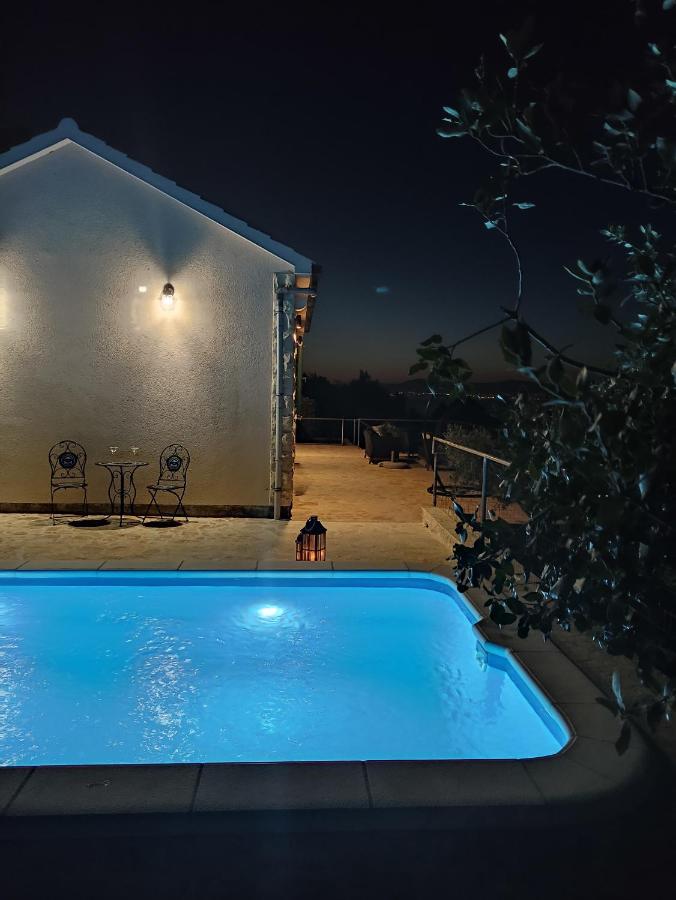 Secluded Holiday Home Heritage 波斯蒂勒 外观 照片
